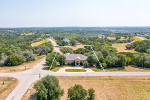8401 Fullerton Dr, Cleburne, TX 76033 - Photo 2
