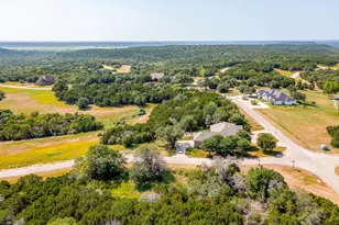 8401 Fullerton Dr, Cleburne, TX 76033 - Photo 40