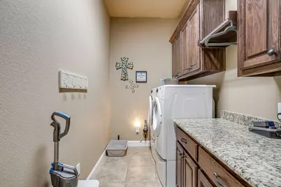 8401 Fullerton Drive, Cleburne, TX 76033 - Photo 22