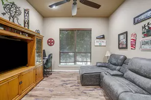8401 Fullerton Dr, Cleburne, TX 76033 - Photo 26