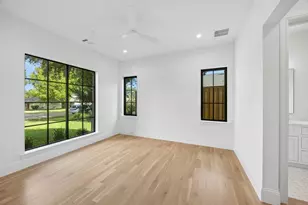 10148 Hedgeway Dr, Dallas, TX 75229 - Photo 22