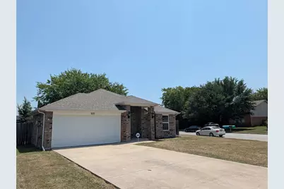7237 Autumn Run Drive, Forest Hill, TX 76140 - Photo 2