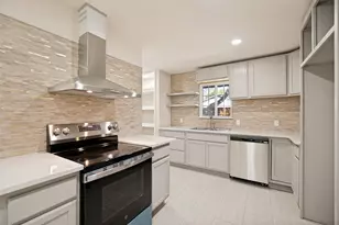 5209 Breakwood Dr, Dallas, TX 75227 - Photo 14