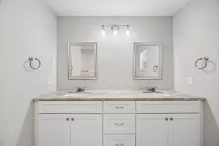 10215 Dale Crest Dr, Dallas, TX 75229 - Photo 18