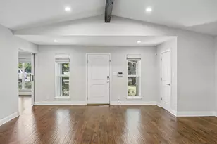 10215 Dale Crest Dr, Dallas, TX 75229 - Photo 10