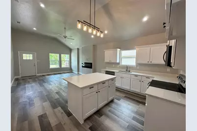 4120 Henderson Street, Greenville, TX 75401 - Photo 2