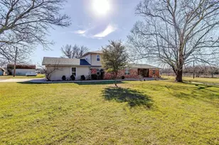 125 Co Rd 4850, Newark, TX 76071 - Photo 2