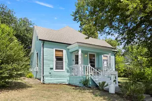 408 S College St, McKinney, TX 75069 - Photo 2