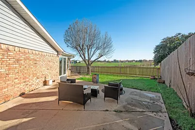 1954 Rambling Ridge Lane, Carrollton, TX 75007 - Photo 18