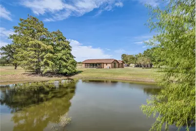299 Aggie Way, China Spring, TX 76633 - Photo 2