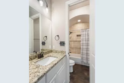 4640 Lake Breeze Drive, McKinney, TX 75071 - Photo 22
