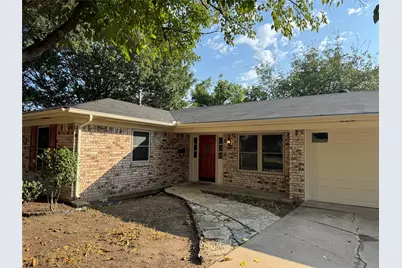 307 Ables Street, Granbury, TX 76048 - Photo 1