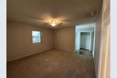 307 Ables Street, Granbury, TX 76048 - Photo 12