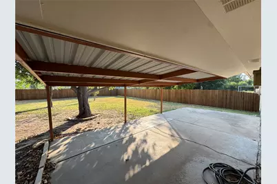 307 Ables Street, Granbury, TX 76048 - Photo 22