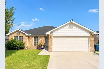 1817 Canterbury Circle, Fort Worth, TX 76112 - Photo 1