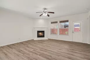 729 Rebecca Ln, Saginaw, TX 76131 - Photo 8