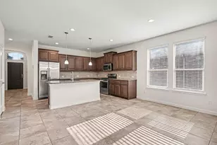 729 Rebecca Ln, Saginaw, TX 76131 - Photo 4