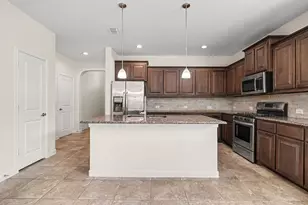 729 Rebecca Ln, Saginaw, TX 76131 - Photo 10