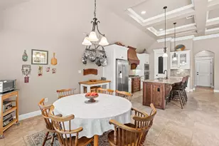 427 River Bank Ln, Granbury, TX 76049 - Photo 12