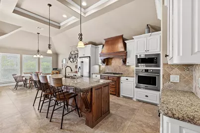 427 River Bank Lane, Granbury, TX 76049 - Photo 4