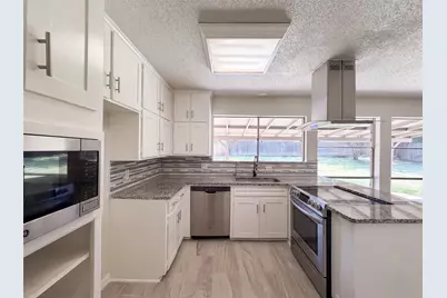 2136 Mountainview Drive, Hurst, TX 76054 - Photo 2