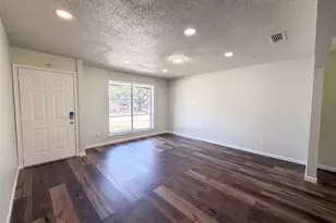 2136 Mountainview Dr, Hurst, TX 76054 - Photo 6