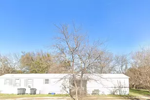 3709 Valley Ridge Dr, Granbury, TX 76048 - Photo 2
