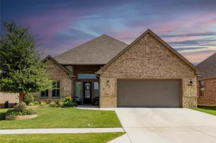 213 Windy Glen Dr, Decatur, TX 76234 - Photo 1