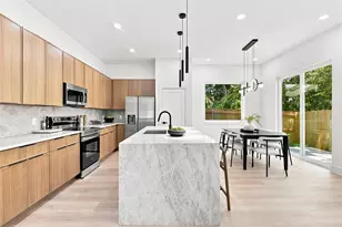 3110 Pennsylvania Ave, Dallas, TX 75215 - Photo 2
