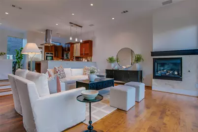 433 Trinity River Circle, Dallas, TX 75203 - Photo 10