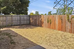 6213 Balcony Ln, Dallas, TX 75241 - Photo 24