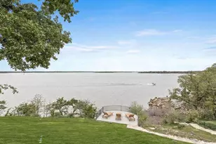 1190 Emerald Sound Blvd, Oak Point, TX 75068 - Photo 2