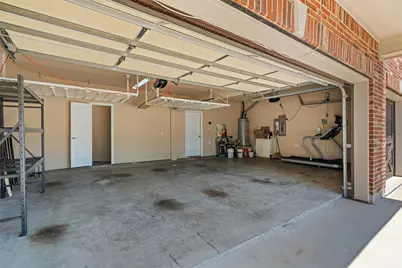 2932 Montalbo, Grand Prairie, TX 75054 - Photo 24