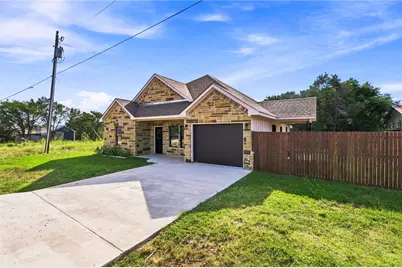 2515 Coyote Trail, Granbury, TX 76048 - Photo 2