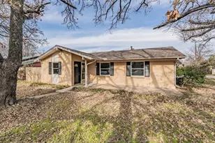 1721 Kay Ave, Bridgeport, TX 76426 - Photo 2