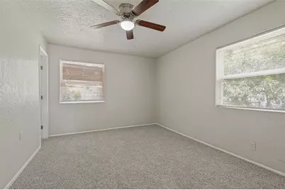 3221 Ridgeview Circle, Irving, TX 75062 - Photo 8