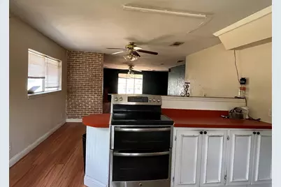 2525 Oakwood Terrace, Haltom City, TX 76117 - Photo 4