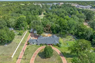 522 W High St, Grand Saline, TX 75140 - Photo 2