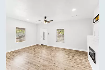 3435 Avenue M, Fort Worth, TX 76105 - Photo 4