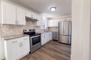 2505 Plaza St, Arlington, TX 76010 - Photo 2