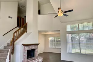 5202 Sherburne Dr, Arlington, TX 76018 - Photo 2