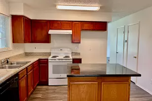 5202 Sherburne Dr, Arlington, TX 76018 - Photo 8