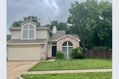 5202 Sherburne Drive, Arlington, TX 76018 - Photo 1