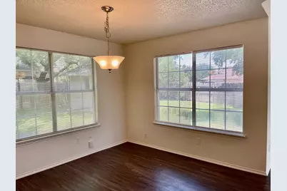 5202 Sherburne Drive, Arlington, TX 76018 - Photo 4