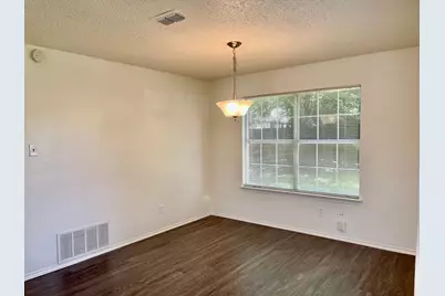 5202 Sherburne Drive, Arlington, TX 76018 - Photo 6