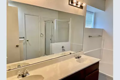 5202 Sherburne Drive, Arlington, TX 76018 - Photo 14