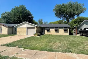 114 Crestridge Dr, Hutchins, TX 75141 - Photo 2