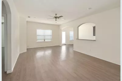 117 Willowbend Loop, Mabank, TX 75147 - Photo 4
