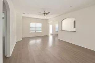 117 Willowbend Loop, Mabank, TX 75147 - Photo 4