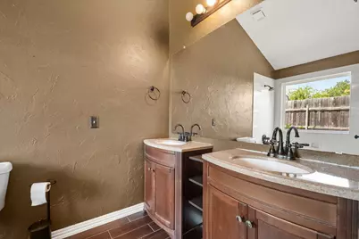 4209 Worth Forest Drive, Arlington, TX 76016 - Photo 20